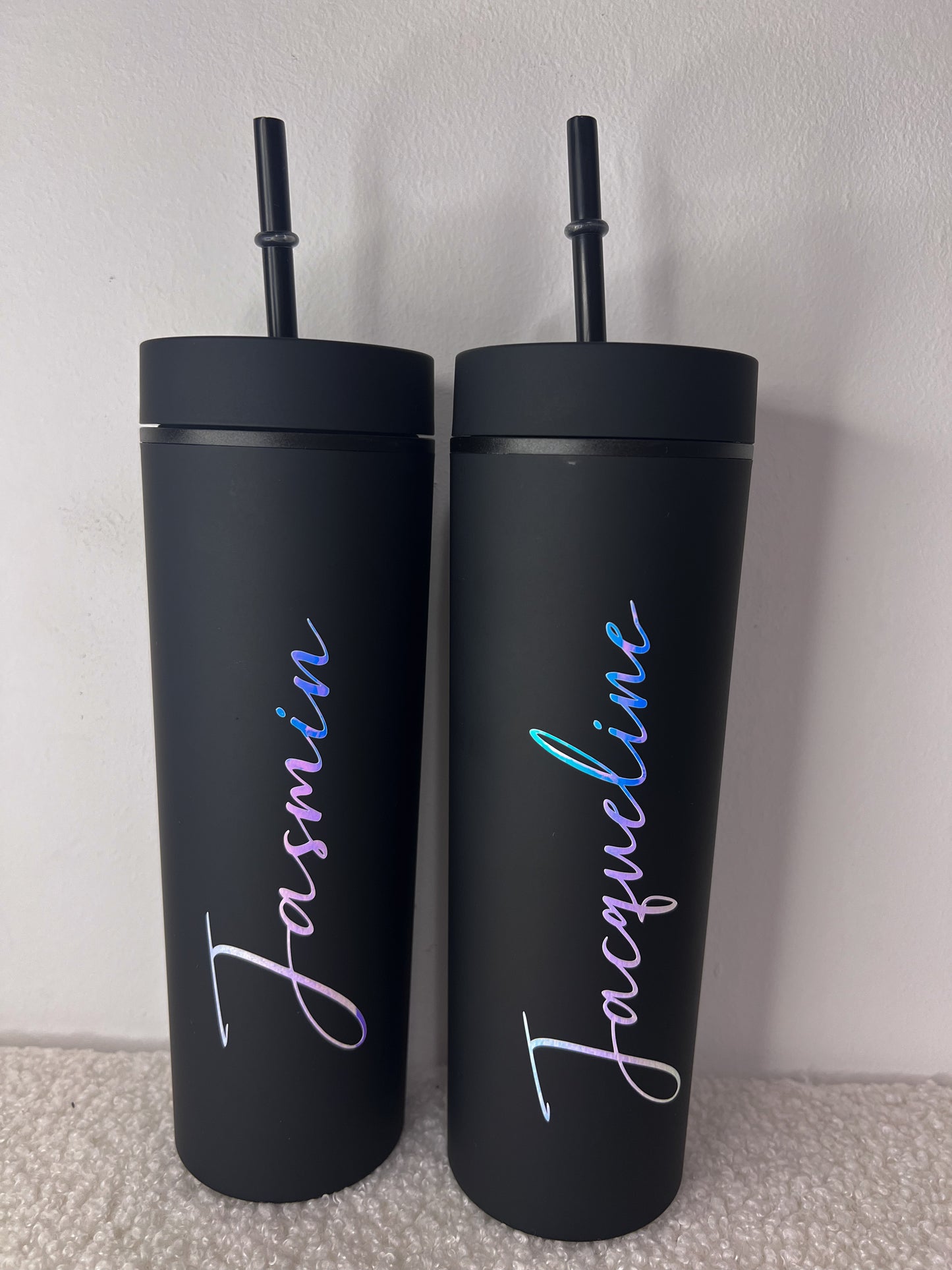Hartplastikbecher mit Holographischer Folie